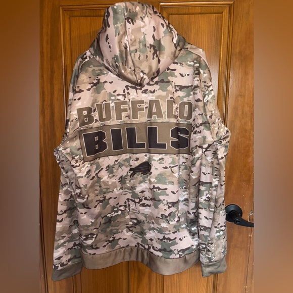 Buffalo Bills Camouflage Hoodie with Buffalo Logo & American flag - Picture 2 of 8